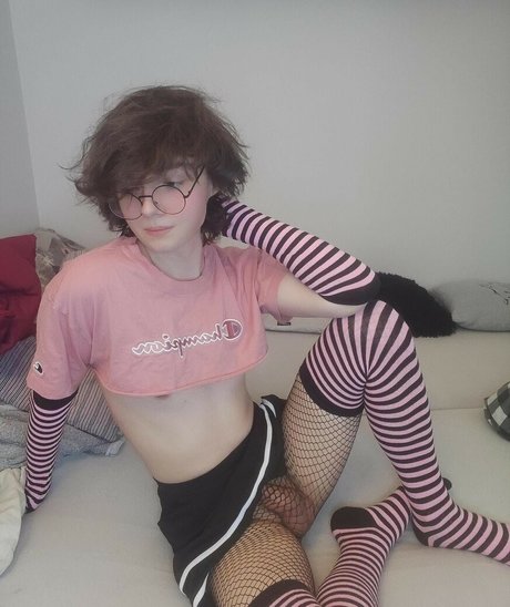 MaxHamster model sex pics