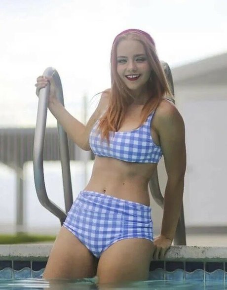 HalcyBella free star photo