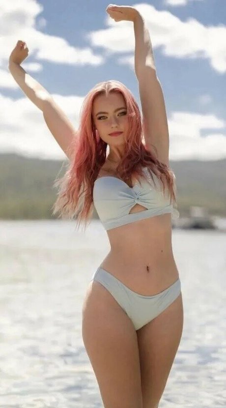 HalcyBella pornstar perfect gallery