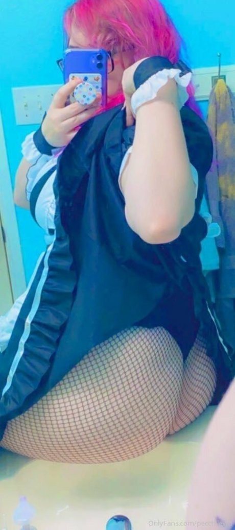 pecchilewd naked actress pic