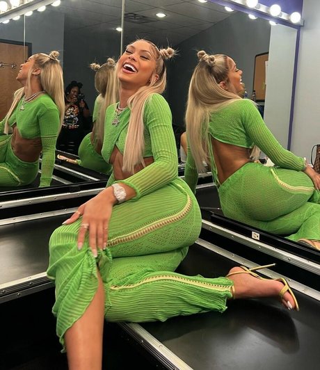 Jilly Anais free actress gallery