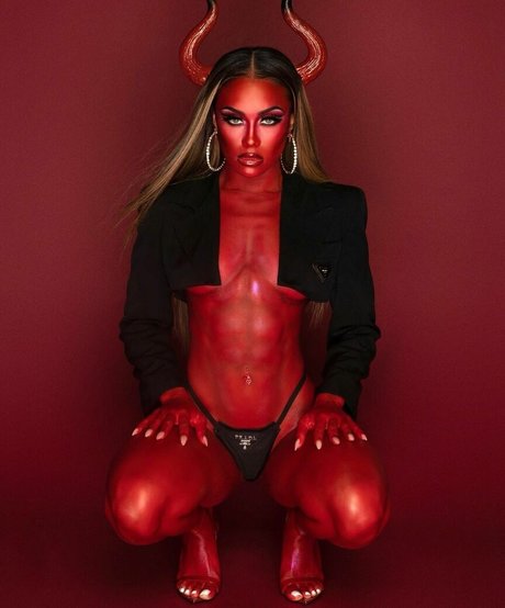 Jilly Anais pornstar erotic image