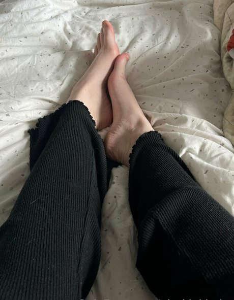 xalicee naked model pic