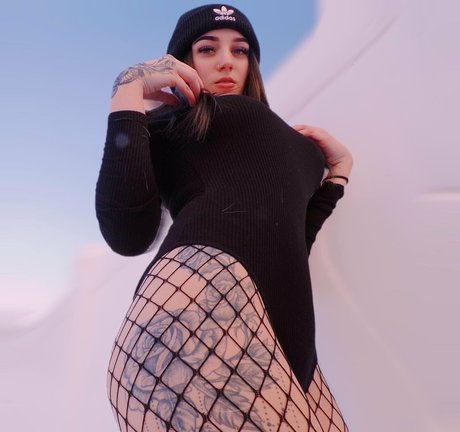 babysaraxoxo model nice pictures