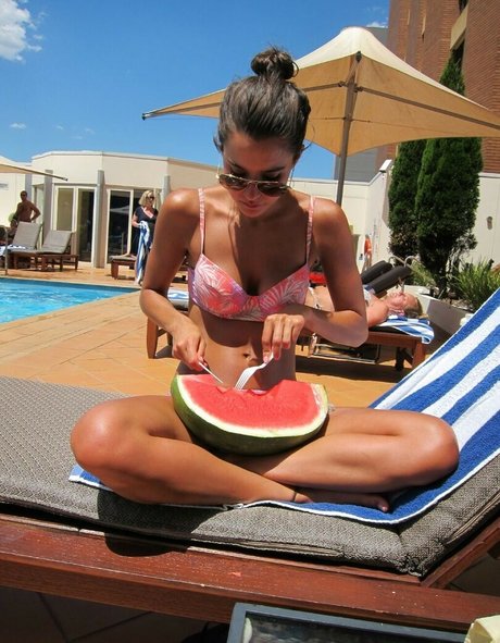 Rhiannon Fish best star pic