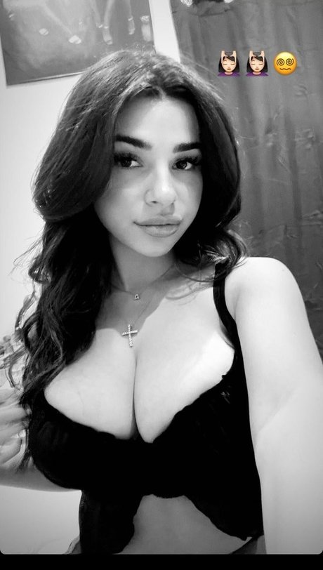 Alexuh1 exclusive pornstar image