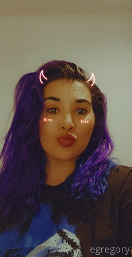 elainagregory art model img