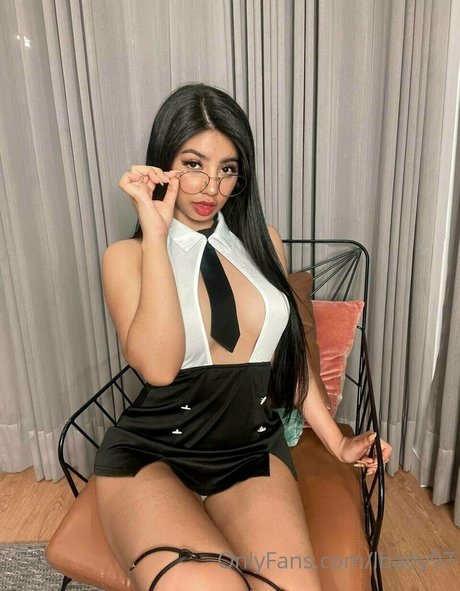 Lauren 98 free model pictures