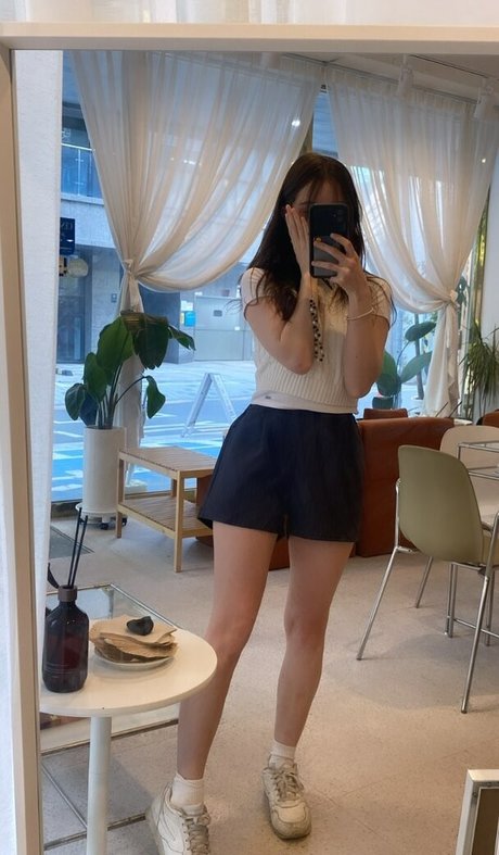 A Bit Rebecca pornographic star pictures