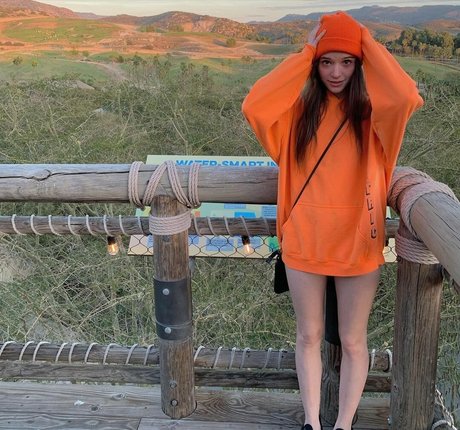 A Bit Rebecca model porn archive