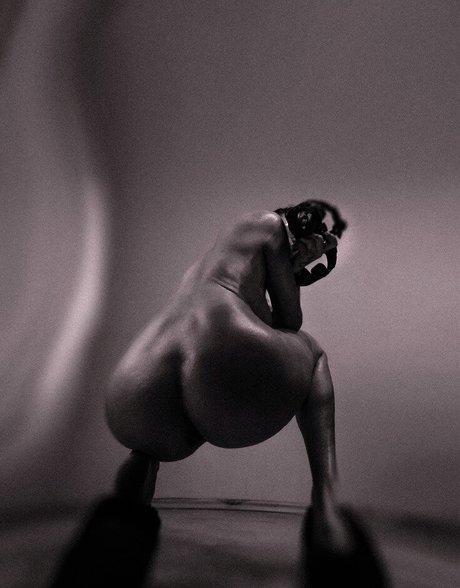 Swallowyoudown star xxx galleries