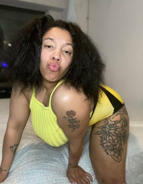 uniquesativa perfect actress image