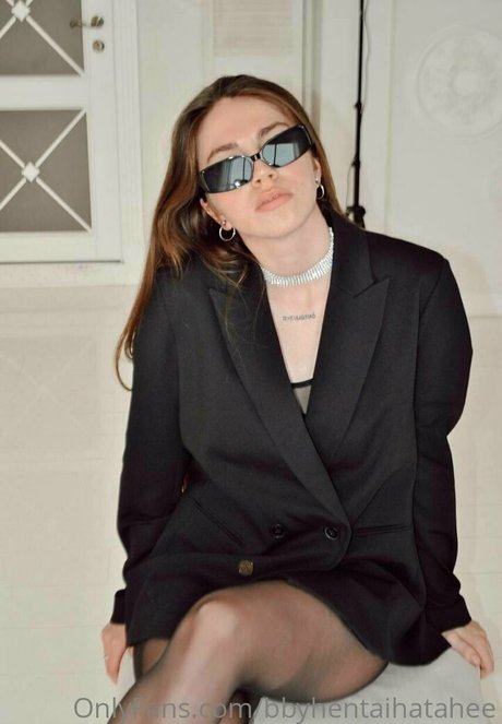 aminavalentino top star img