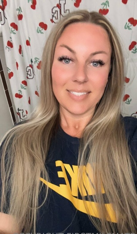 firstmilfmate pornstar beautiful pic