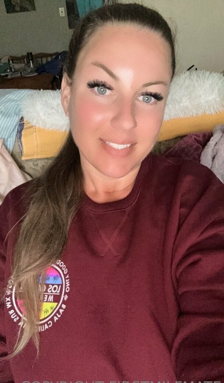 firstmilfmate pornographic model pics