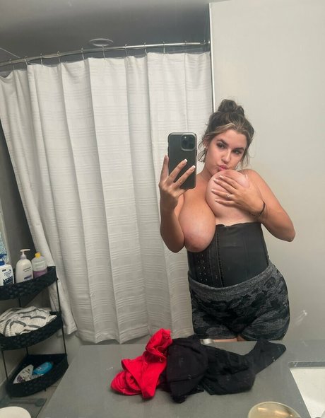 maddielovezyou2333 star erotic img