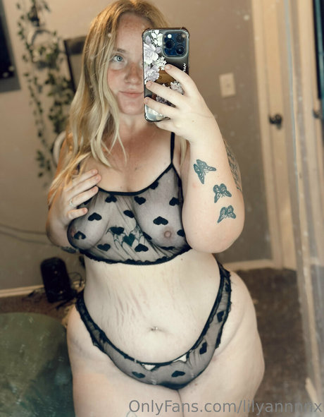 lilyannnnx porn model pictures