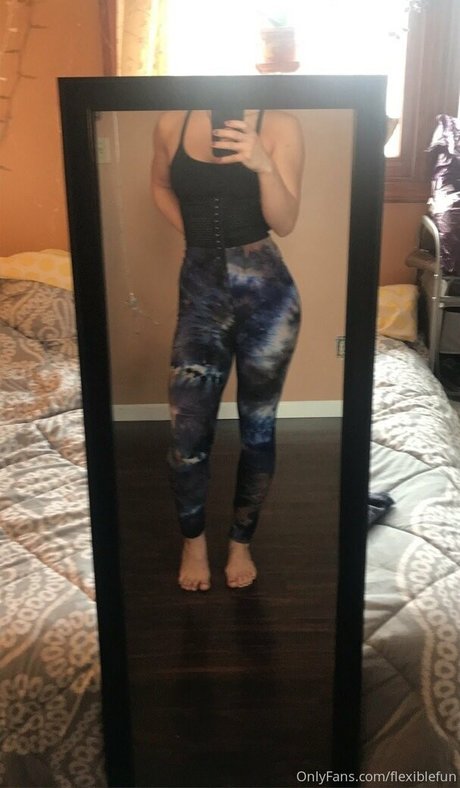 flexiblefun erotic star image