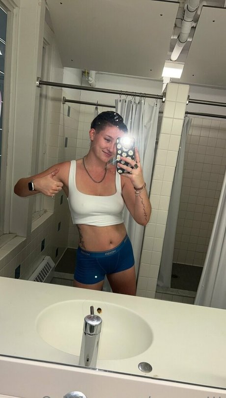 emmasttt naked star images