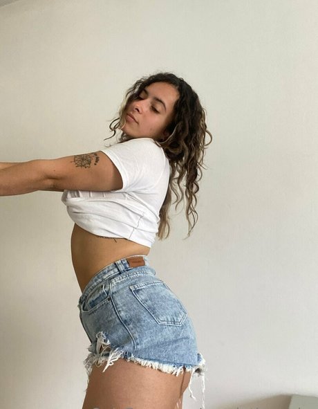 nairobimoon Profile pic