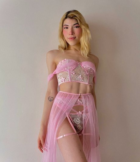 alissagutierrezb hot star gallery