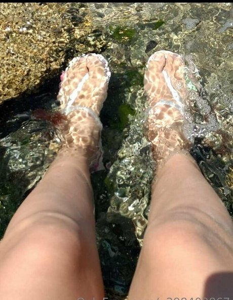 yourcandybrunette sexy pornstar pic