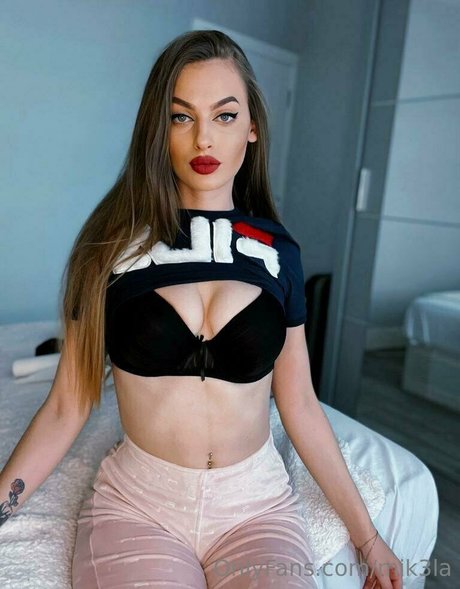 mik3la nudes pornstar image