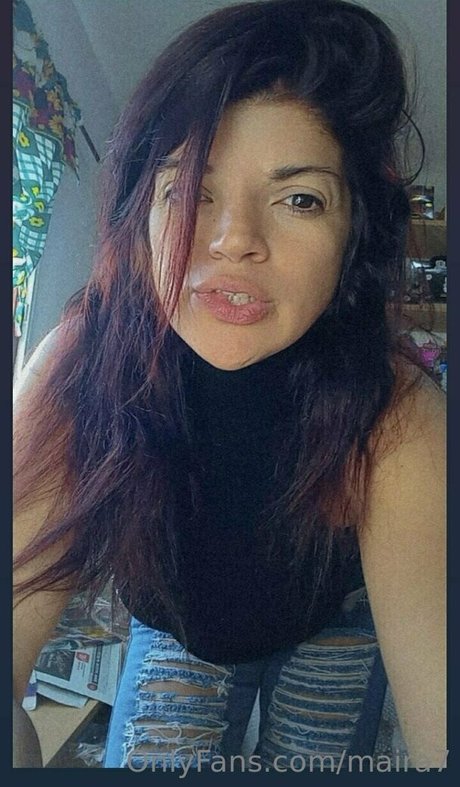maira7 model nude photos