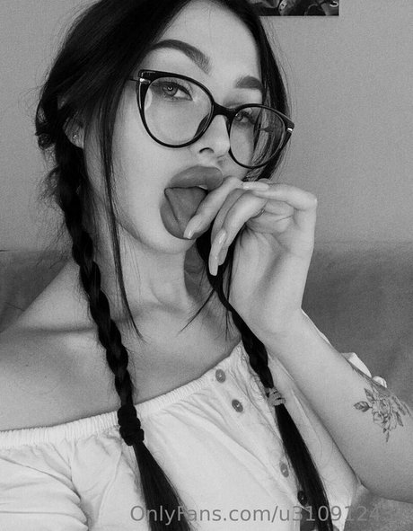 nana white naked star gallery