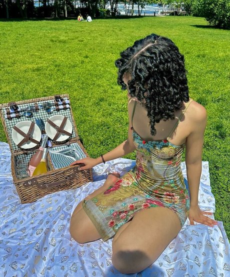 ewmxt star erotic pictures