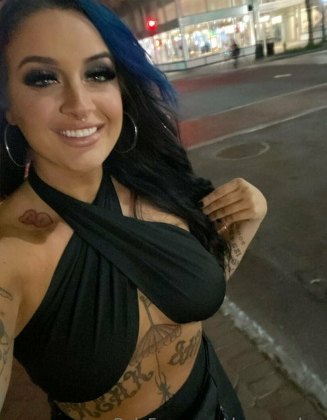 Demoncakes model pretty images