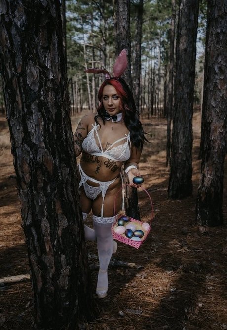 Demoncakes exclusive model pictures