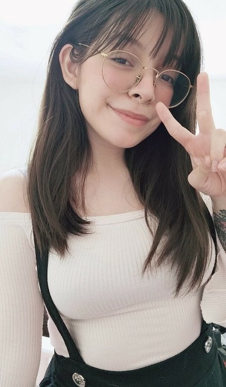 Itsbunnycita naked actress pic