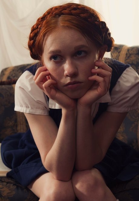 Dolly Little naked model photo