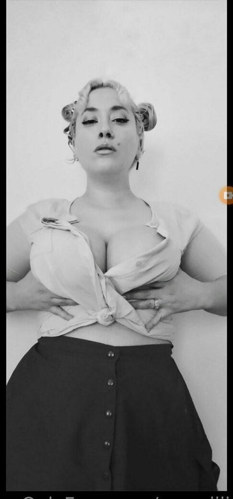 roxxxiiii pornstar perfect pic