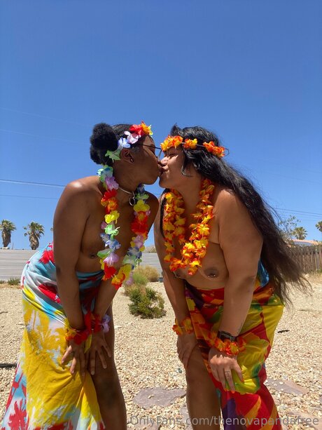 thenovapandafree nude model gallery