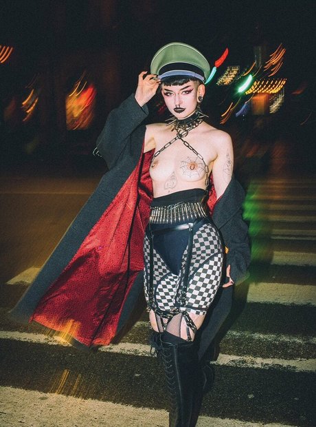 LittleDemonWitch hot pornstar galleries