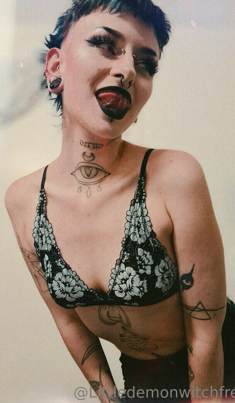 LittleDemonWitch high quality star picture