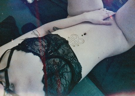 LittleDemonWitch model art picture