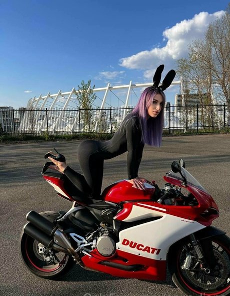 anna liana Profile pic