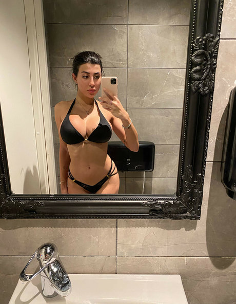 Luuminizer pornstar naked photo