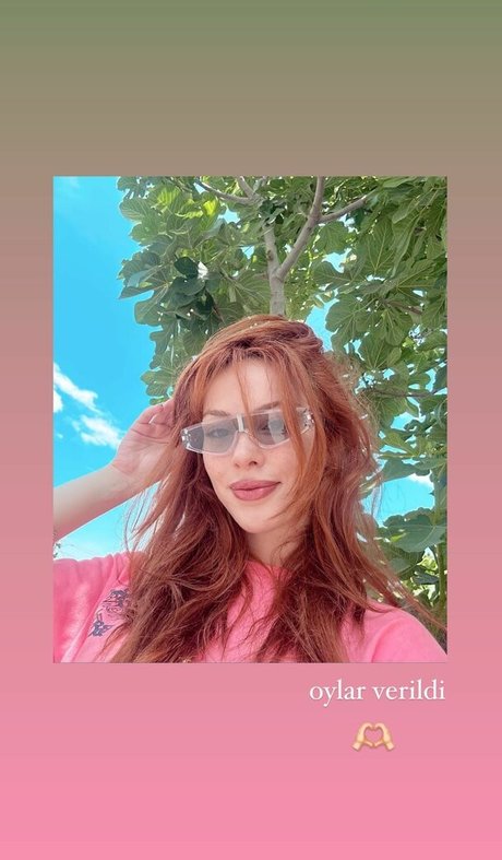 Aysennyuksel top pornstar img