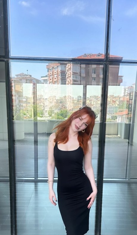 Aysennyuksel sex model image