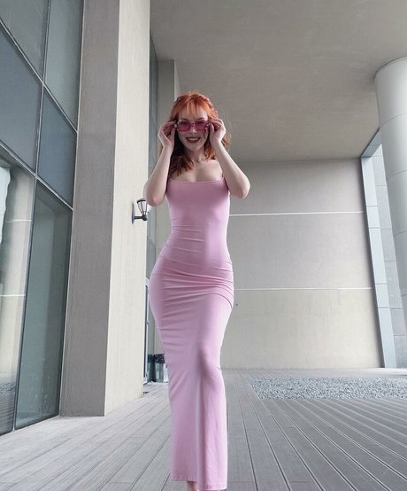 Aysennyuksel model porn picture