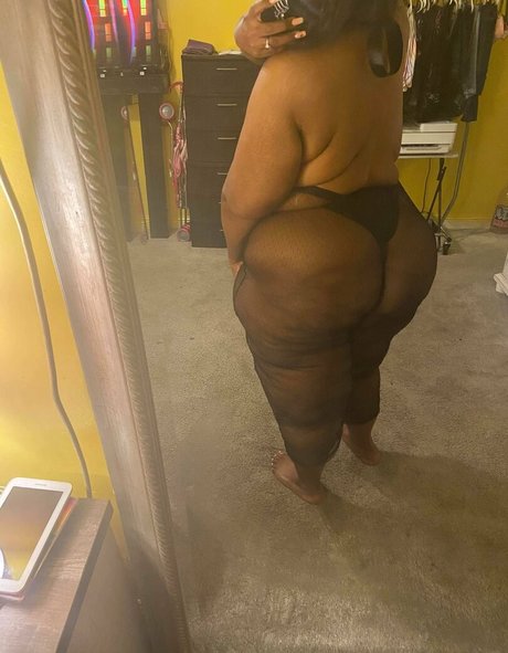 cheekiifemme free pornstar picture