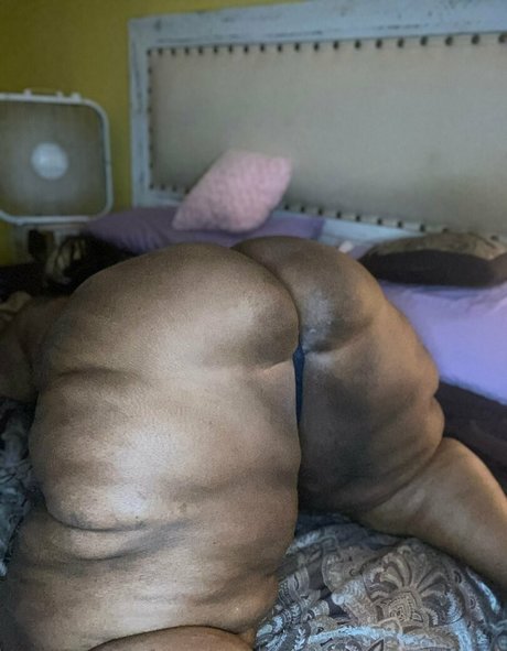 cheekiifemme model pics