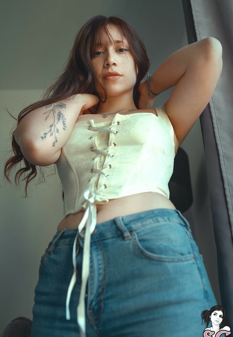 Kamikasered pretty actress galleries