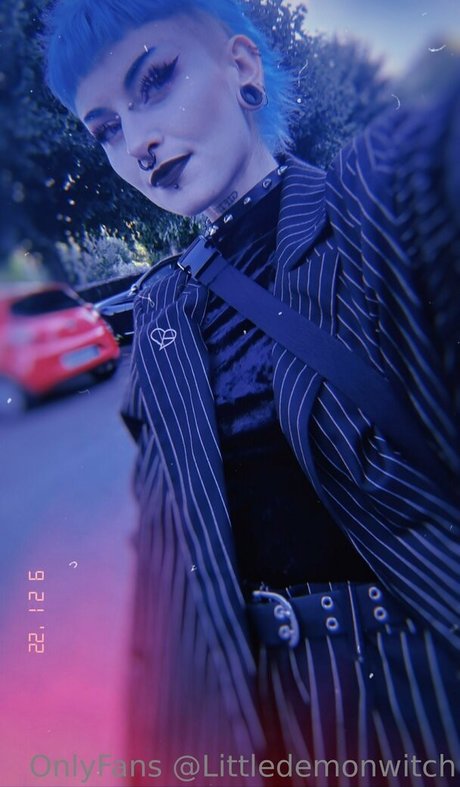 littledemonwitchfree pretty star pic