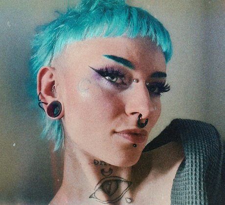 littledemonwitchfree adult actress pics