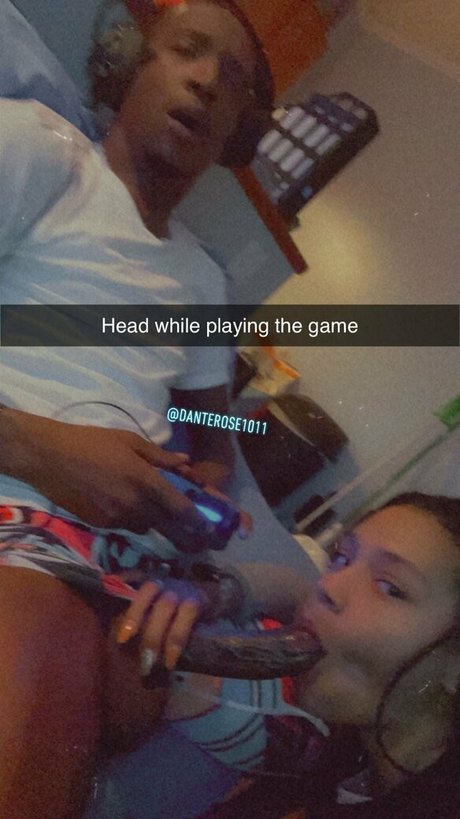 rrosendante naked model picture